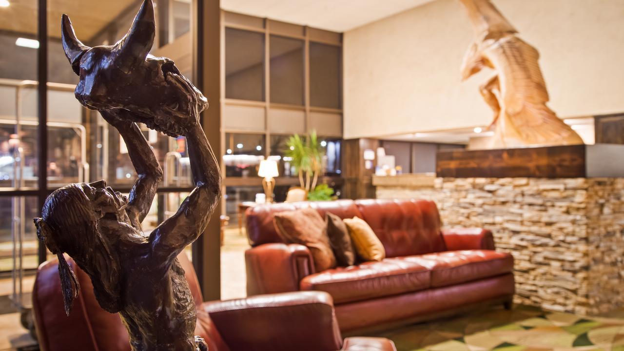 ベストウェスタン プラス ラトン ホテル エクステリア 写真